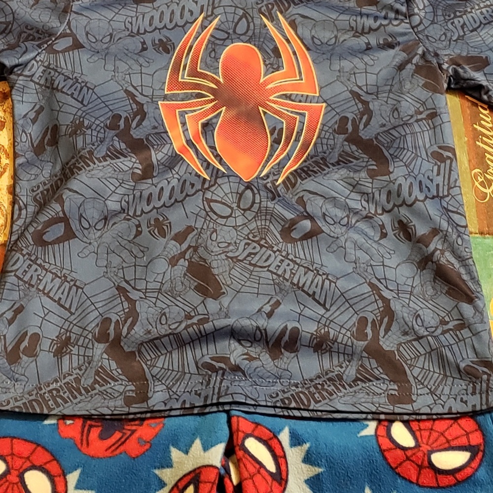 Boys size 4t spider man PJs